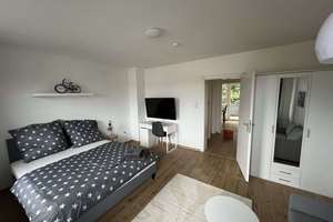 möblierte Wohnung mit Balkon - Toplage Zentrum