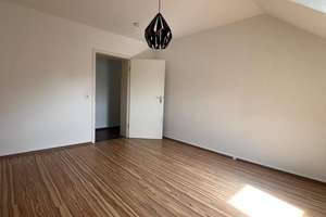 FAMIELIEN Aufgepasst- 4 Zimmer Wohnung mit Albaucharme – Langestraße 1, 45892 Resse, Gelsenkirchen – Vorschaubild 3