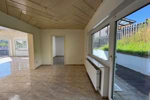 Charmanter Winkelbungalow mit Einliegerwohnung, Doppelgarage und traumhaftem Südost-Freisitz – ideal – Die vollständige Adresse der Immobilie erhältst du vom Anbieter., 69243 Dielheim – Vorschaubild 9
