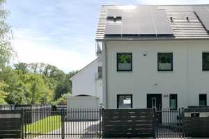 Townhouse-DHH-Hälfte waldnah mit vielen Extras – Berlin – Vorschaubild 1