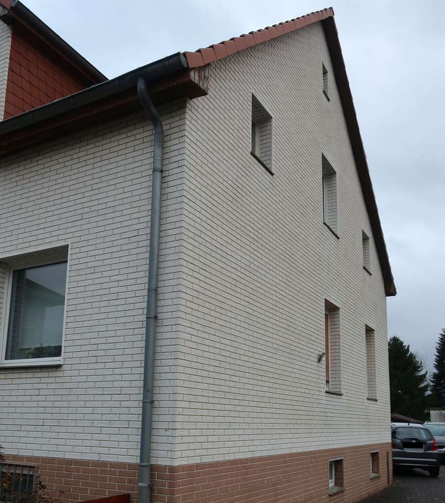 Immobilie in Hameln - Attraktives Anlageobjekt mit Vorder- und Hinterhaus auf großzügigem Grundstück in Groß Hilligsfeld - Bild 2