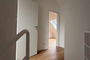 Hochwertig modernisierte Maisonette – 4 Zimmer, 124 m², Düsseldorf-Nord – Die vollständige Adresse der Immobilie erhältst du vom Anbieter., 40468 Unterrath, Düsseldorf – Vorschaubild 8