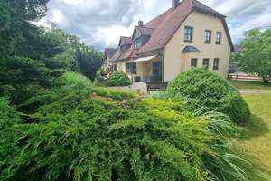 Doppelhaushälfte mit Doppelcarport - vermietet – Die vollständige Adresse der Immobilie erhältst du vom Anbieter., 90518 Altdorf bei Nürnberg – Vorschaubild 2