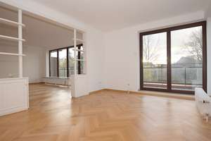 Großzügig wohnen zu zweit – 111 m² Endetage mit sonnigen Räumen, Dachterrasse mit Freiblick sowie TG – Die vollständige Adresse der Immobilie erhältst du vom Anbieter., 22359 Volksdorf, Hamburg – Vorschaubild 7
