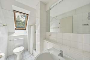 Reihenendhaus in Nikolassee mit bis zu 6 Zimmern und ca. 200m² Wohn-Nutzfläche – Die vollständige Adresse der Immobilie erhältst du vom Anbieter., 14109 Nikolassee, Berlin – Vorschaubild 14