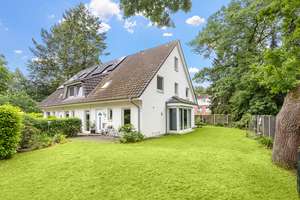 Gepflegtes Reihenendhaus mit Carport in beliebter und ruhiger Lage direkt am Rahlstedter Hegenwald – Die vollständige Adresse der Immobilie erhältst du vom Anbieter., 22143 Hamburg-Altstadt, Hamburg – Vorschaubild 2