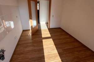 DG/ Bad mit Wanne + Fenster / Balkon an der Küche - frei ab sofort – Matthesstr. 27, 9113 Schloßchemnitz, Chemnitz – Vorschaubild 8