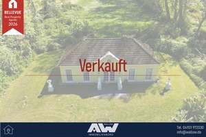 Wohnhaus mit rund 1,7 ha Grünland in Westeraccum!
Objekt-Nr.: 24-060-S – Die vollständige Adresse der Immobilie erhältst du vom Anbieter., 26553 Dornum – Vorschaubild 1