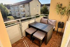 +++ bequem, grün, ruhig & zentral - Parkett, TL-Bad mit Wanne, West-Balkon - inklusive EBK +++ – Löchgauer Straße 14, 70437 Rot, Stuttgart – Vorschaubild 1