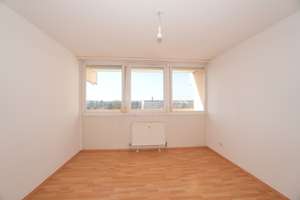 Helle 3-Zi.-Wohnung mit Westbalkon & Kanalblick – TG optional – provisionsfrei – Die vollständige Adresse der Immobilie erhältst du vom Anbieter., 91056 Büchenbach Dorf, Erlangen – Vorschaubild 1