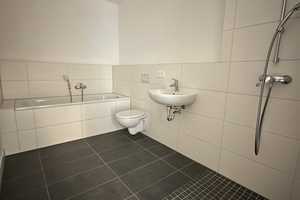 NUR MIT WBS 140!! Neubau / Erstbezug 3 Zimmer Wohnung mit Balkon – Anne-Frank-Straße 8, 12524 Berlin – Vorschaubild 7