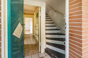 Einfamilienhaus mit Altbaucharme und großzügigem Garten in Mariendorf – Die vollständige Adresse der Immobilie erhältst du vom Anbieter., 12107 Mariendorf, Berlin – Vorschaubild 2