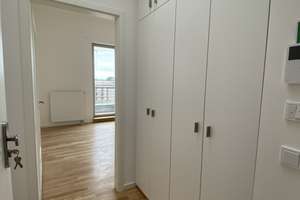 Unmöbliert & voller Möglichkeiten - 2 Zimmer mit Klimaanlage, Dachterrasse und EBK – Carl-Spindler-Str. 15, 12555 Köpenick, Berlin – Vorschaubild 2
