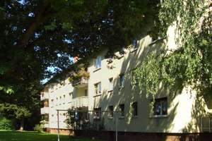 Moderne 2-Zimmer-Wohnung mit neuem Fußboden und neuem Bad zu vermieten!