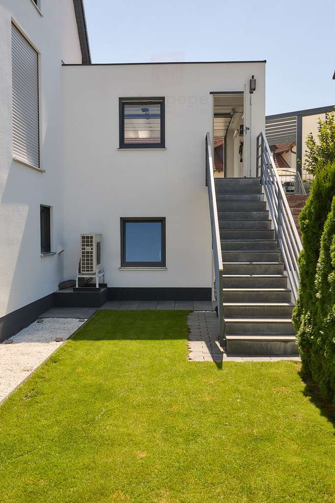 Immobilie in Reichertshofen - Premium-Doppelhaushälfte mit Energie-Plus-Konzept | PV, Wärmepumpe, Sauna & Doppelgarage - Bild 4