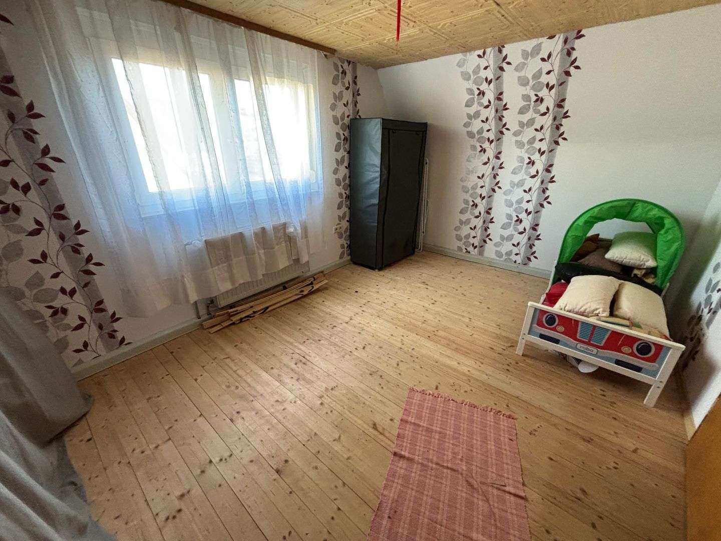 Immobilie in Ellwangen (Jagst) - Charmantes Einfamilienhaus mit Garten in Ellwangen-Kellerhaus - Bild 3