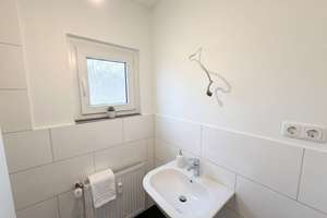 Bezugsfrei & renoviert: 1,5-Zimmer-Wohnung mit Balkon nahe der Kölner Südstadt – Brühler Str. 253, 50968 Raderthal, Köln – Vorschaubild 9