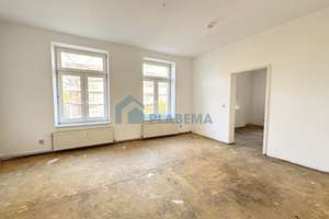Frisch in Renovierung - 2-Zimmer-Wohnung mit neuer Einbauküche in zentraler Innenstadtlage – Steinstraße 19, 19053 Paulsstadt, Schwerin – Vorschaubild 2