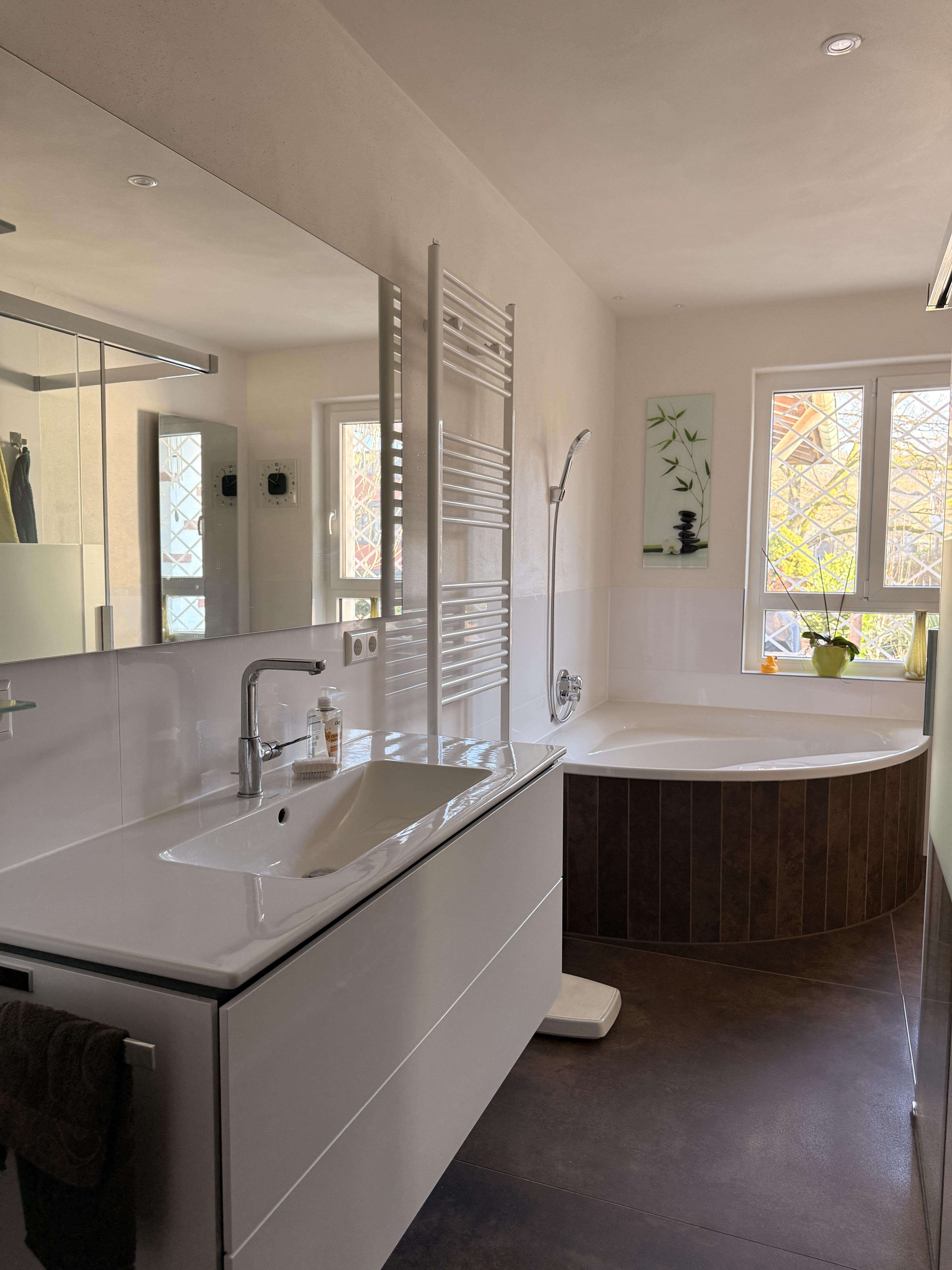 Immobilie in Fischerbach - Attraktives Wohnidyll: Einfamilienhaus mit Wintergarten & Einliegerwohnung in Haslach i.K. - Bild 12