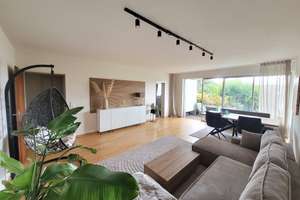 Lebendiger Alltag in Kettwig: 2-Zimmer-Wohnung mit Balkon-vollmöbliert! – Erftstrasse 1, 45219 Kettwig, Essen – Vorschaubild 4