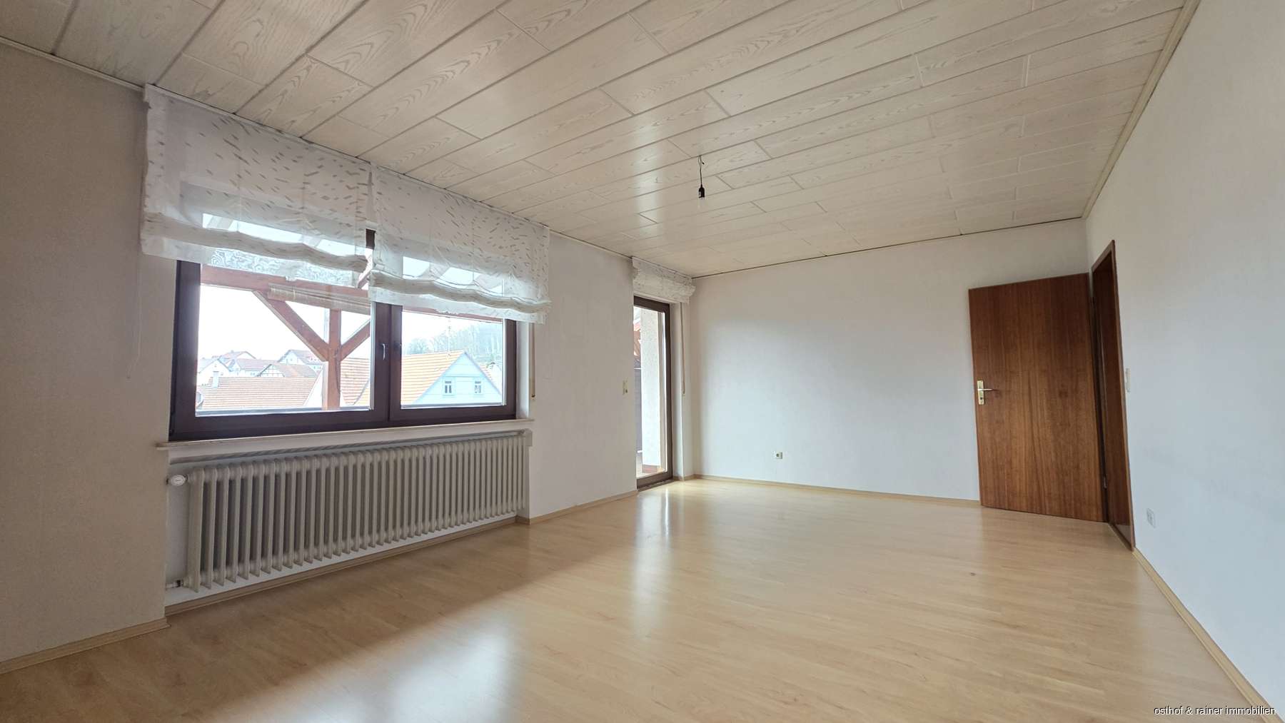 OSTHOF & RAINER IMMOBILIEN Mehrgenerationenhaus mit Großzügigkeit und Nebengebäude!, Main Kinzig Kreis – Bild 3