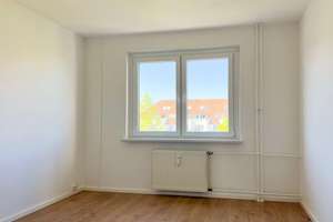 bezugsfrei: ruhige Lage | Südostbalkon | Aufzug | Fernwärme | Blick ins Grüne – Die vollständige Adresse der Immobilie erhältst du vom Anbieter., 4329 Heiterblick, Leipzig – Vorschaubild 5