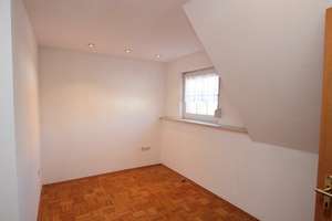 GEMÜTLICHES EIGENHEIM MIT ZUSÄTZLICHER NUTZFLÄCHE UND VIELSEITIGEN RÄUMEN !!! – Die vollständige Adresse der Immobilie erhältst du vom Anbieter., 58638 Iserlohn-Mitte, Iserlohn – Vorschaubild 11
