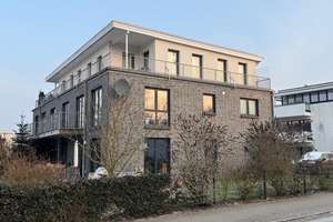 Exklusive Penthousewohnung mit umlaufender Dachterrasse in Uni- und Kliniknähe in Lübeck