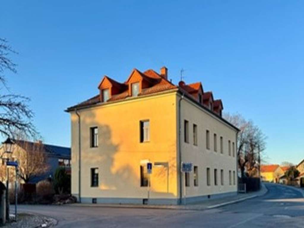 Attraktives Mehrfamilienhaus in Dresden - Kaditz