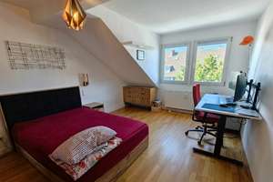 Blick über die Stadt - 2 Zimmer-DG-Wohnung in Köln Kalk - Nachmieter gesucht – Die vollständige Adresse der Immobilie erhältst du vom Anbieter., 51103 Kalk (Ortsteil), Köln – Vorschaubild 5