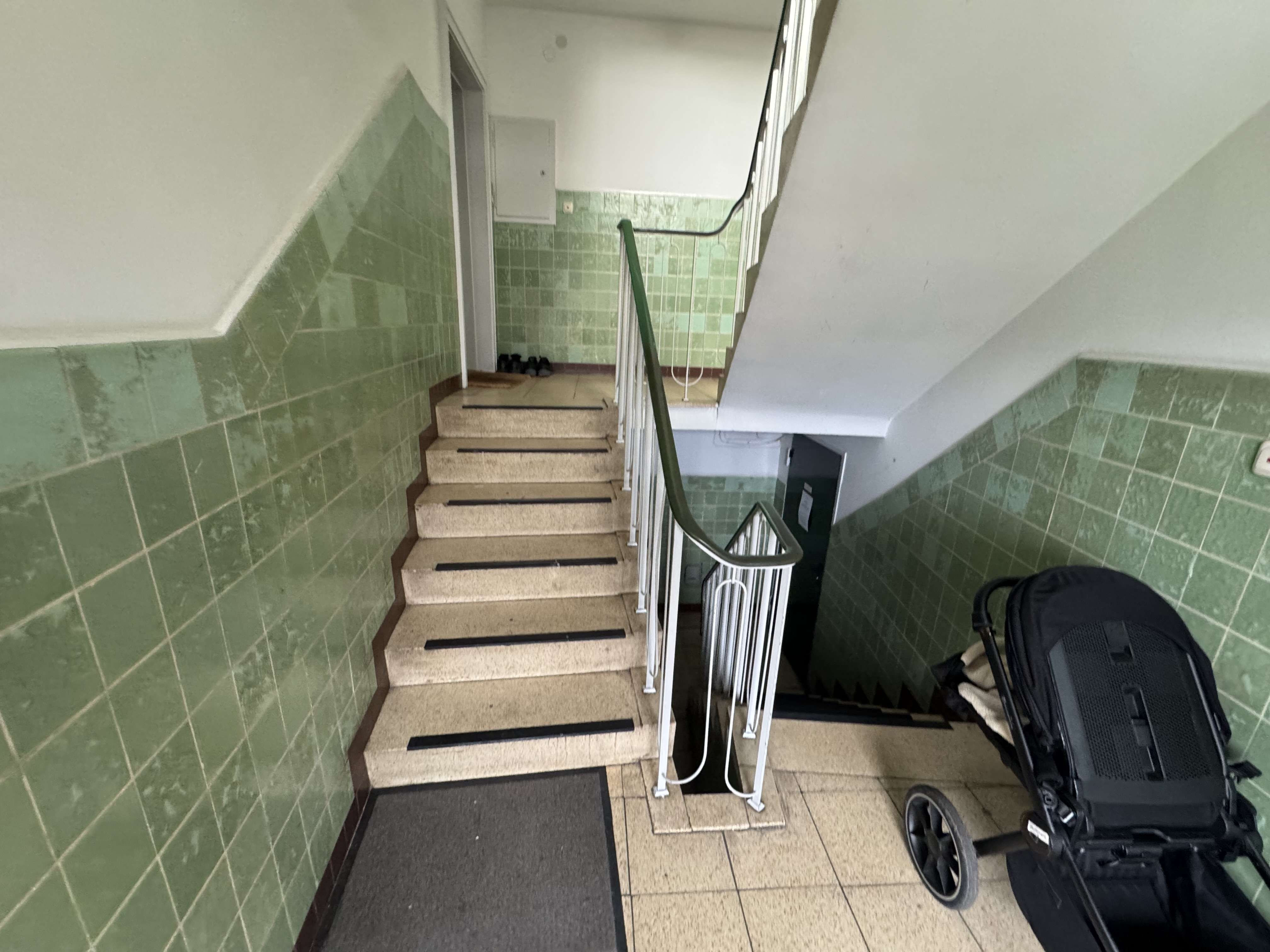 Lichtdurchflutete 3-Zimmer-Wohnung in ruhiger Lage mit guter Anbindung, Hamburg – Bild 3