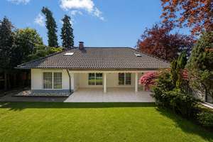 Exklusive Lage, viel Privatsphäre und Raum für Visionen vom perfekten Zuhause mit großem Grundstück – Die vollständige Adresse der Immobilie erhältst du vom Anbieter., 40489 Angermund, Düsseldorf – Vorschaubild 9