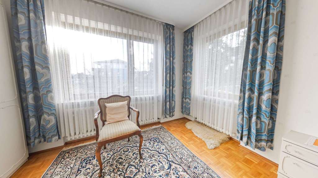 Immobilie in Bad Hersfeld - Investieren & Vermieten: 3 Wohneinheiten auf 800 m² Grundstück und 290m² Wohnfläche - Bild 4