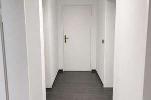 Vermietete 3-Zimmer-Wohnung mit Loggia und Garage in Nürnberg-Werderau – Die vollständige Adresse der Immobilie erhältst du vom Anbieter., 90441 Werderau, Nürnberg – Vorschaubild 8