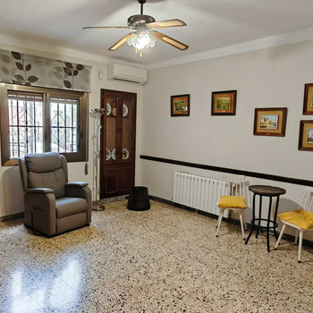 DORFHAUS IM ZENTRUM VON EL VENDRELL !!!!!!!