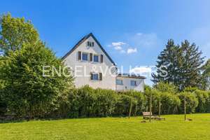 Idyllisches Zuhause mit großzügigem Garten und luxuriösen Annehmlichkeiten