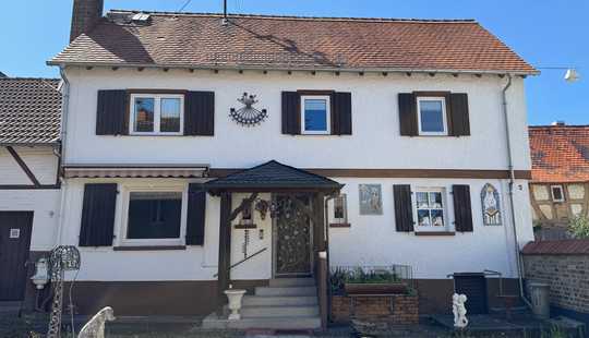 Bild von Kelkheim - Hofreite mit vielen Nebengebäuden im alten Ortskern von Münster