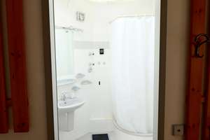 Wohnen mit Charakter: Dachgeschosswohnung in Lichterfeld Ost – Bassermannweg 17, 12207 Lichterfelde, Berlin – Vorschaubild 14