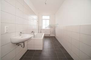 Helle 2-Zimmer-Wohnung mit Balkon, Tageslichtbad und TG-Stellplatz – Zwickauer Straße 70-72, 9112 Kapellenberg, Chemnitz – Vorschaubild 9