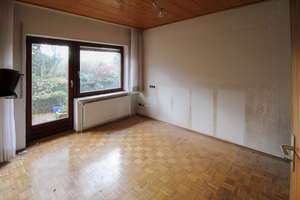Einfamilienhaus mit Vollkeller und Sauna in Altenholz-Klausdorf - renovierungsbedürftig – Die vollständige Adresse der Immobilie erhältst du vom Anbieter., 24161 Altenholz – Vorschaubild 4