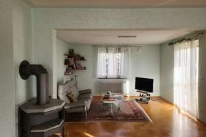 Geräumiges Einfamilienhaus mit großem Garten  – Goethestraße 22, 89168 Niederstotzingen – Vorschaubild 2