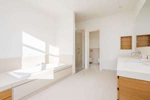 Perfekte Villa auf Traumgrundstück in Lichterfelde-West – Die vollständige Adresse der Immobilie erhältst du vom Anbieter., 12203 Lichterfelde, Berlin – Vorschaubild 16