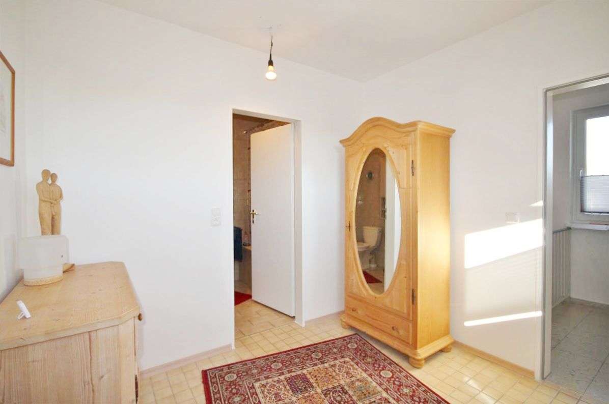 Immobilie in Freyung - Familienanwesen mit idealer Privatsphäre und traumhaftem Garten in 94078 Freyung - Bild 10