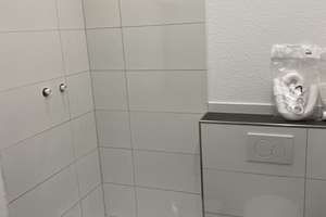 Teilmöbliertes Einzimmer-Appartment in ruhiger Seitenstraße in Köln-Kalk – Die vollständige Adresse der Immobilie erhältst du vom Anbieter., 51103 Kalk (Ortsteil), Köln – Vorschaubild 2
