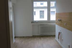 Wohlfühloase! Helle, großzügige und sehr gut geschnittene Wohnung in parkähnlichem Umfeld – 47137 Untermeiderich, Duisburg – Vorschaubild 13
