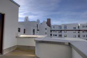 Freies 3-Zimmer-Penthouse # 216 mit lichtdurchfluteten Räumen in ruhiger Lage von Hadern! – 81375 Neuhadern, München – Vorschaubild 1