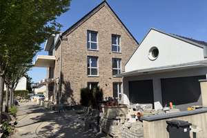 Komfortabler Neubau-Erstbezug mit großem Südbalkon in ruhiger Lage von Leverkusen-Quettingen – Jacob-Fröhlen-Straße 41, 51381 Quettingen, Leverkusen – Vorschaubild 2