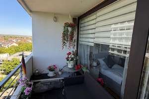 Lieblingsort mit Aussicht: 2 1/2-Raum-ETW mit Balkon - sofort frei!