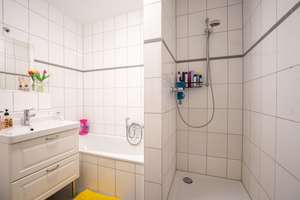 Top Lage Bismarckviertel! Geräumige 3-Zimmer-Wohnung mit großem Süd-Balkon in ruhiger Lage – Die vollständige Adresse der Immobilie erhältst du vom Anbieter., 47799 Cracau, Krefeld – Vorschaubild 10