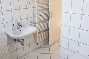 sonnendurchflutete 3,5-Zimmer-Wohnung mit Balkon auf Hagen-Emst – Die vollständige Adresse der Immobilie erhältst du vom Anbieter., 58093 Emst, Hagen – Vorschaubild 11